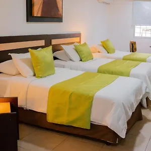 Hotel Mc Suites - Confort Cerca Del Aeropuerto Guayaquil
